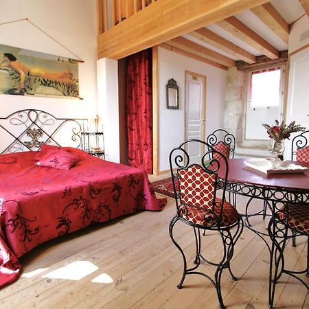 Chambres D'Hotes Domaine De La Rose Des Vents Castelnau-sur-lʼAuvignon Exterior foto