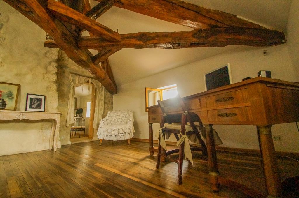 Chambres D'Hotes Domaine De La Rose Des Vents Castelnau-sur-lʼAuvignon Cameră foto