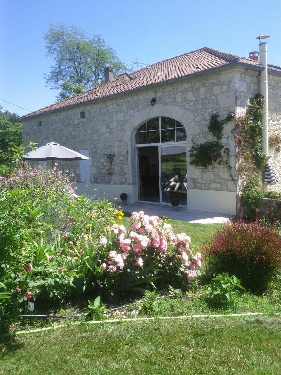 Chambres D'Hotes Domaine De La Rose Des Vents Castelnau-sur-lʼAuvignon Cameră foto
